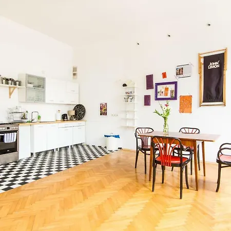 3 Bros' * Цешин