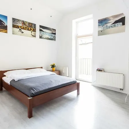 3 Bros' Apartment